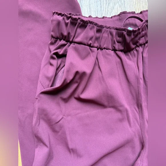 Lululemon keep moving pants - Picture 11 of 12